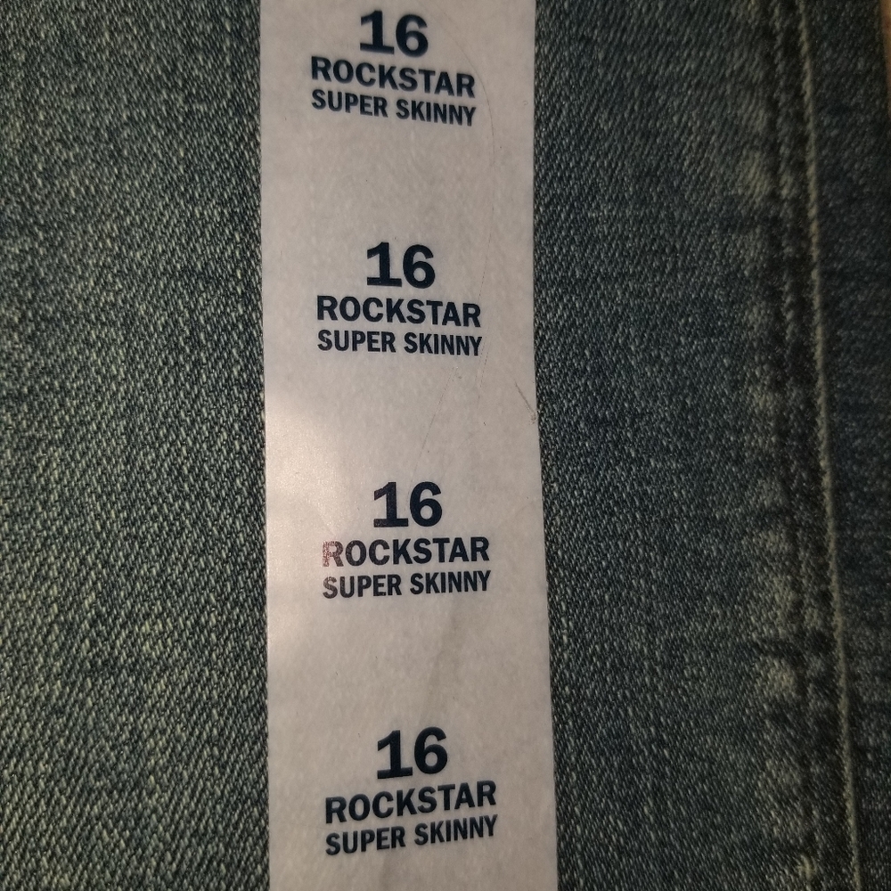 Jeans - Picture 2 of 3